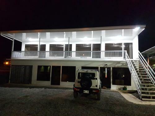 Hotel Cattleya Family