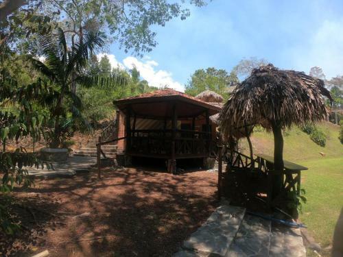 Bed & Breakfast Poza Blanca Lodge
