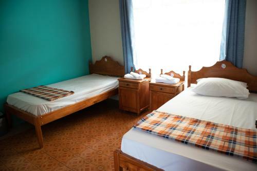 Hostal Hostel Bouganvilia Bed And Breakfast