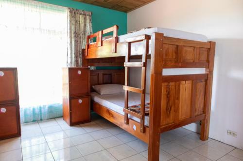 Hostal Hostel Bouganvilia Bed And Breakfast
