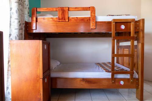 Hostal Hostel Bouganvilia Bed And Breakfast
