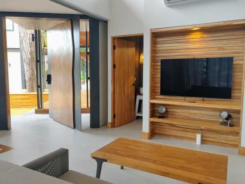 Ocean View Villa - Casana