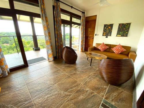 Villa Casa Blue Wind, Ocean View, 3bdr