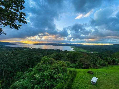 Hotel Retiro Del Lago Arenal Lodge