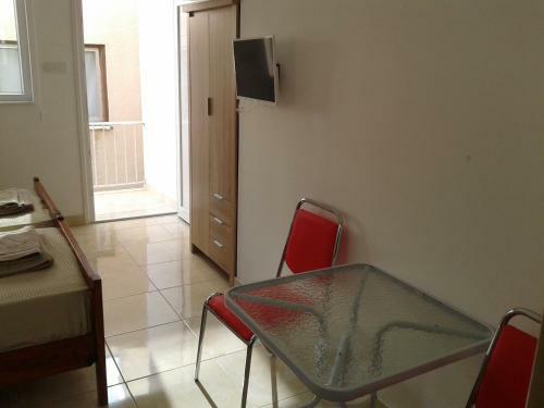 Alex Holiday Apartments