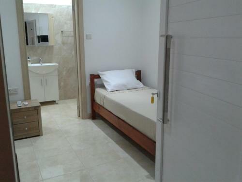Alex Holiday Apartments