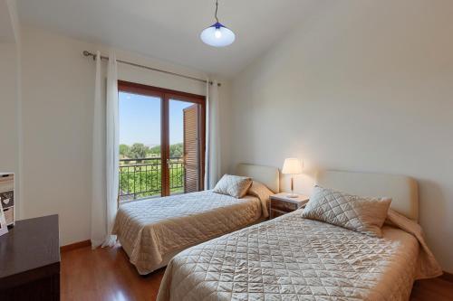 Villa In Kouklia Sleeps 6 Includes Swimming Pool And Air Con 6 3