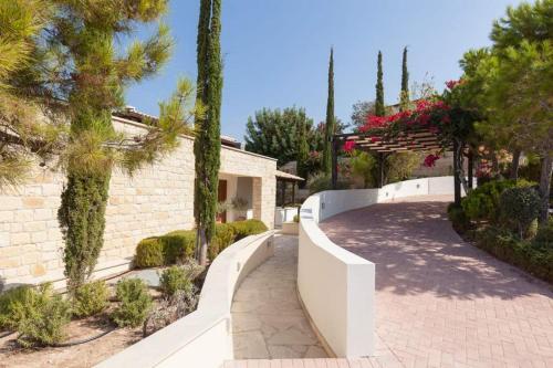 Kouklia Villa Sleeps 4 With Pool Air Con And Wifi