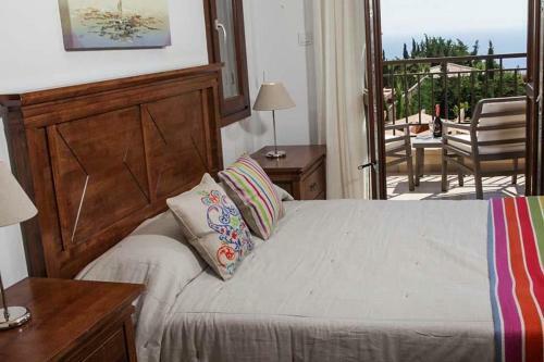 Villa In Kouklia Sleeps 4 Includes Swimming Pool Air Con And Wifi 9