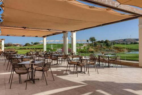 Villa In Kouklia Sleeps 4 With Pool And Air Con