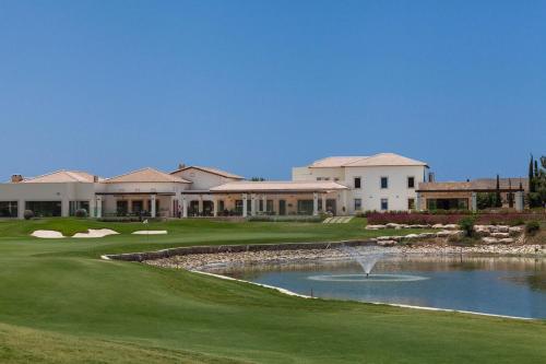Villa In Kouklia Sleeps 6 Includes Swimming Pool And Air Con 3