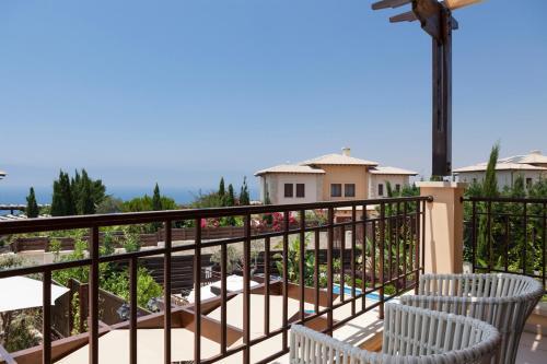 Villa In Kouklia Sleeps 4 Includes Swimming Pool And Air Con 2