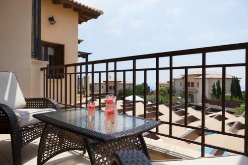 Villa In Kouklia Sleeps 6 Includes Swimming Pool And Air Con 0