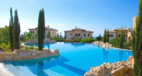 Villa Idalium - Stunning Front Line Villa With Panoramic Sea Views
