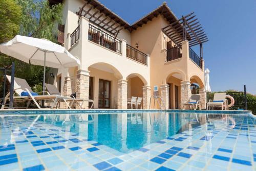 Theseus Village Tg02