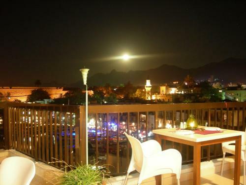 Kyrenia British Harbour Hotel