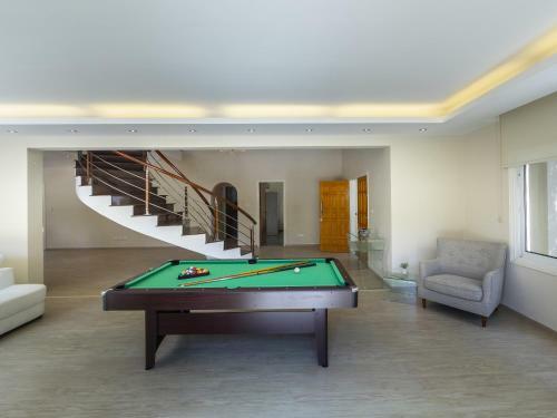 Villa Meneou Seaside Mansion 7