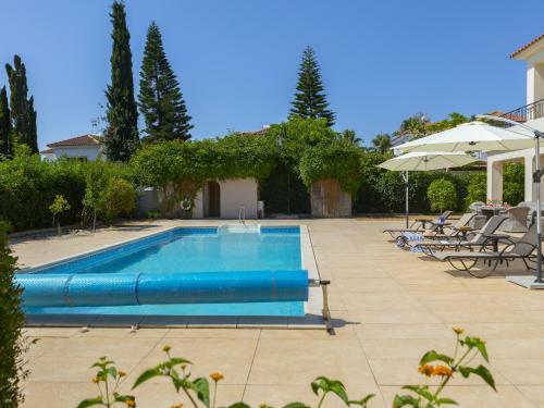 Villa Meneou Seaside Mansion 7