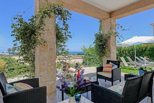 Latchi Villa Sleeps 5 With Pool Air Con And Wifi