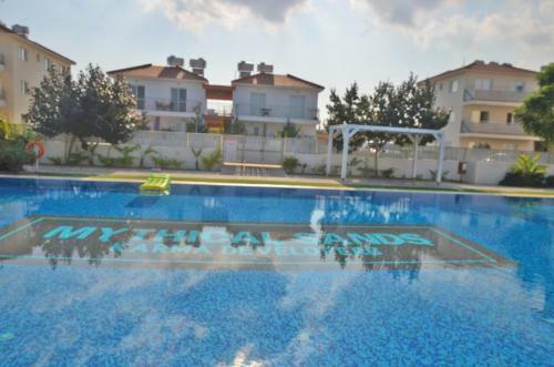 Mythical Apartment - 2 Bed Large Communal Pool, Close To Protaras