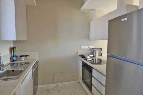 Mythical Apartment - 2 Bed Large Communal Pool, Close To Protaras