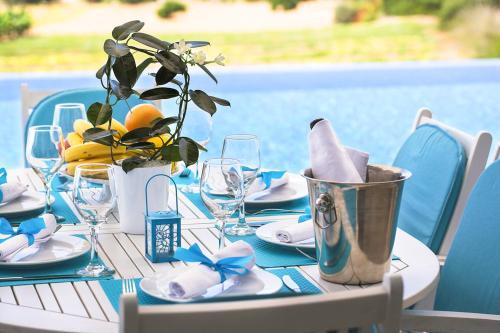 Pegeia Villa Sleeps 10 With Pool And Air Con