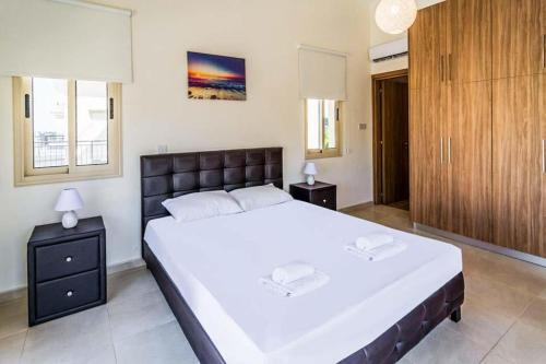 Polis Villa Sleeps 6 With Pool Air Con And Wifi