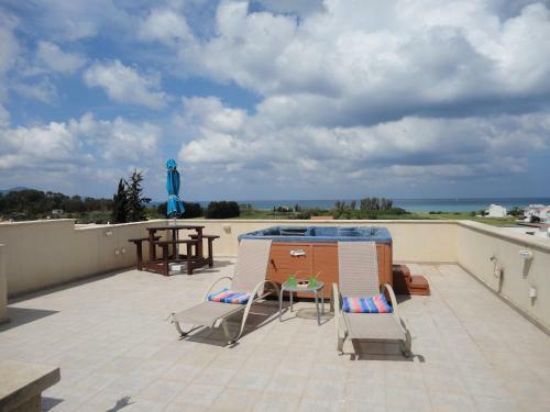 Stunning 2-bed Apartment In Poli Crysochous