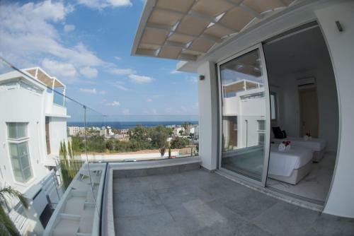 Sapphire Lagoon Villa
