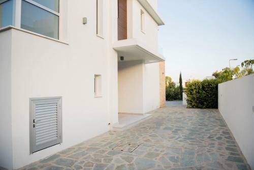 Travertine Cove Villa