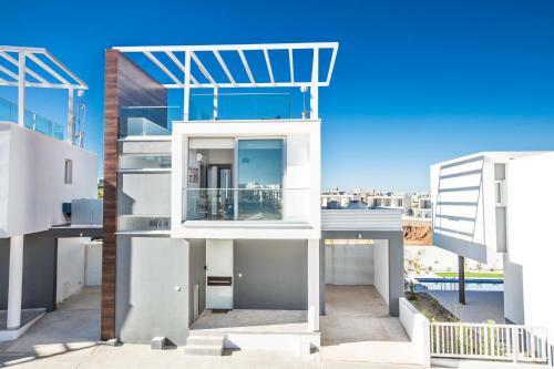 Oli Vine Villas