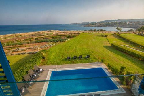 Villa In Protaras Sleeps 8 Includes Swimming Pool And Air Con 8
