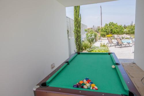 Villa In Protaras Sleeps 10 Includes Swimming Pool And Air Con 9
