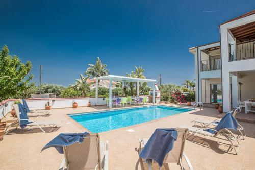 Villa In Protaras Sleeps 6 With Pool