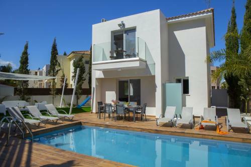 Tsokkos Luxury Villa