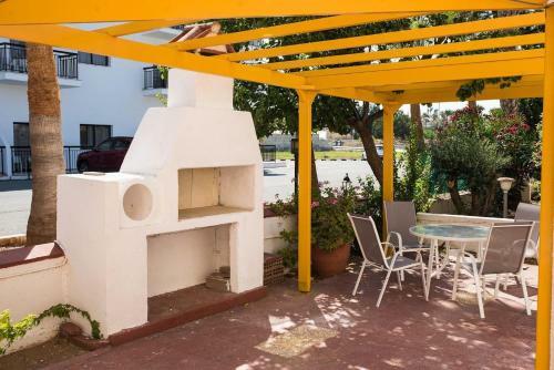 Stay Pernera Villa