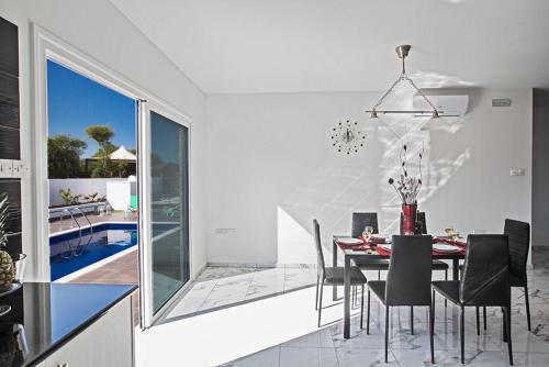 Cyprus Villa Minutes From The Beach, Protaras Villa 1195