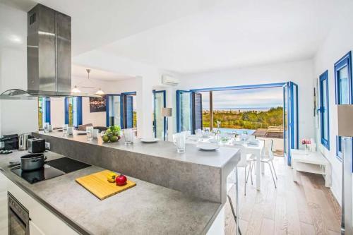 Protaras Villa Sleeps 8 With Pool And Air Con