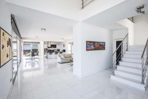 Villa In Protaras Sleeps 6 Includes Swimming Pool And Air Con