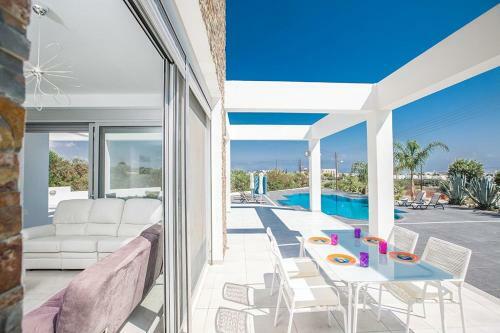 Villa Protara Chrysos - Beautiful 5 Bedroom Protaras Villa - Walking Distance To Fig Tree Bay