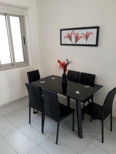Polyxenia Holiday House