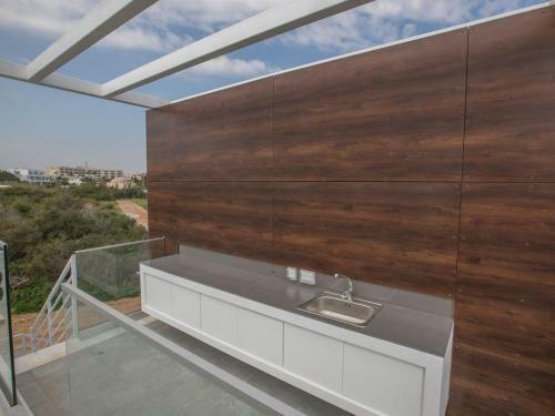 Villa Olive Bronze Luxurious 2bdr With Pool Close To Protaras Strip And Beach