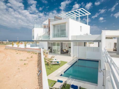 Villa Olive Bronze Luxurious 2bdr With Pool Close To Protaras Strip And Beach