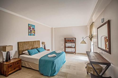 Villa In Protaras Sleeps 10 Includes Swimming Pool And Air Con 7 6