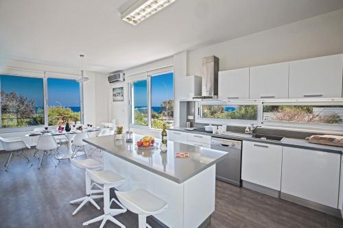 Protaras Villa Sleeps 9 With Pool And Air Con
