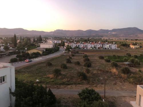 Apartamento Deniz Airport Suites
