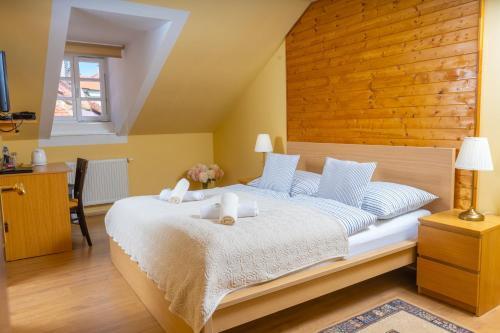 Hostal Penzion U Hr�dku