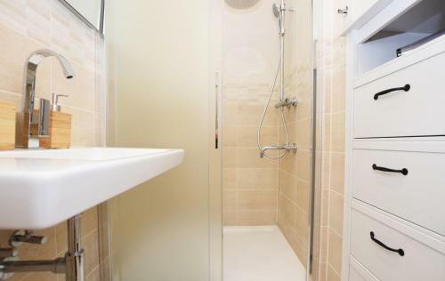 Havlicek Gardens Apartment