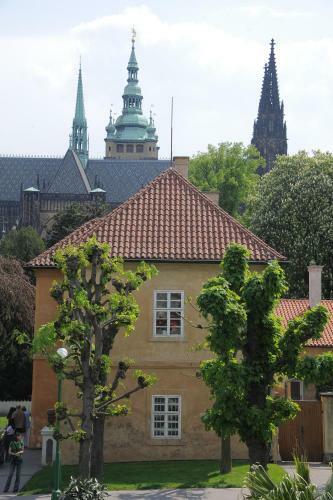 Havlicek Gardens Apartment