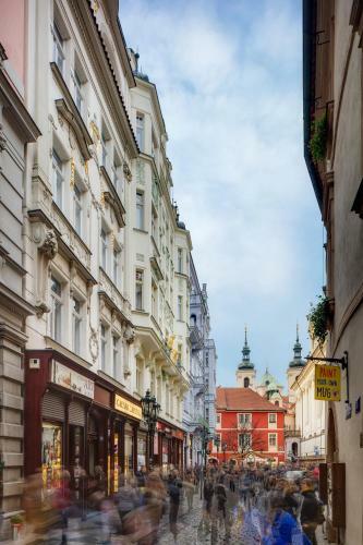 Karlova Old Town Apartment